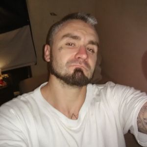 Meet your Posher, Wayne